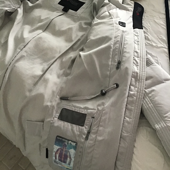 Pajar women’s winter jacket - Picture 7 of 8